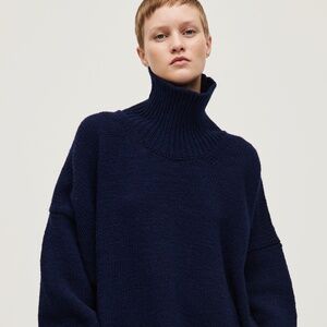 ISO Babaa no. 17 in navy